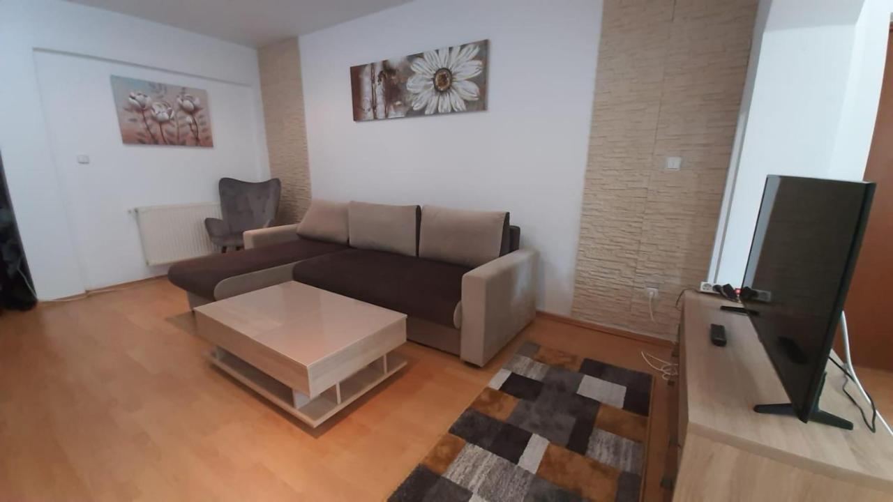 Monik Apartament 시나이아 외부 사진